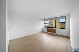 7000 Kennedy Blvd 25F, Guttenberg, NJ 07093 - Photo 15