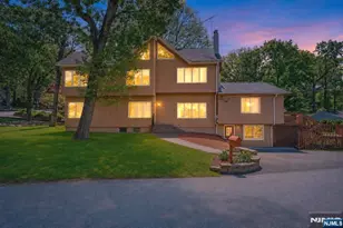 17 Hickory Dr, Oakland, NJ 07436 - Photo 1