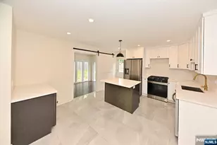 190 Madison Ave 1, Midland Park, NJ 07432 - Photo 7