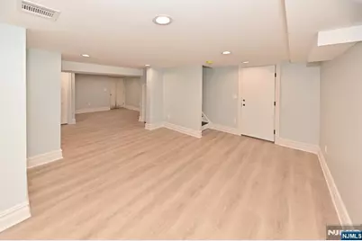 190 Madison Avenue 1 #1, Midland Park, NJ 07432 - Photo 15