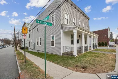 143 Valley Road 1R #1R, Montclair, NJ 07042 - Photo 17