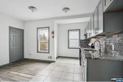 143 Valley Road 1R #1R, Montclair, NJ 07042 - Photo 7