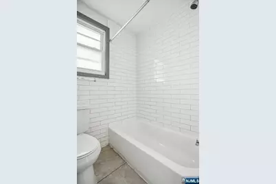 143 Valley Road 1R #1R, Montclair, NJ 07042 - Photo 13