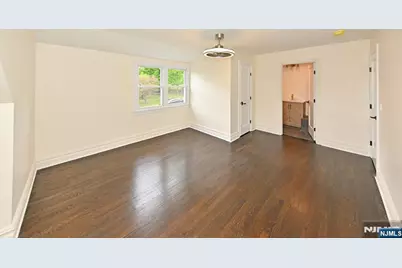 190 Madison Avenue 2 #2, Midland Park, NJ 07432 - Photo 9
