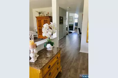 570 Glasmere Road, Mahwah, NJ 07430 - Photo 5