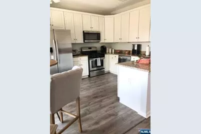 570 Glasmere Road, Mahwah, NJ 07430 - Photo 11