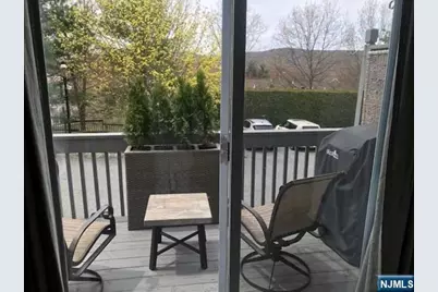 570 Glasmere Road, Mahwah, NJ 07430 - Photo 13
