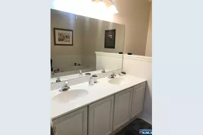 570 Glasmere Road, Mahwah, NJ 07430 - Photo 17