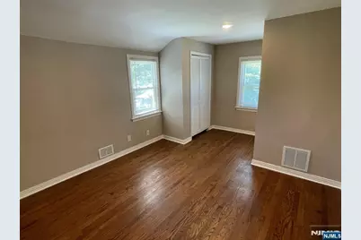544 Oritani Place, Teaneck Township, NJ 07666 - Photo 9