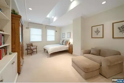 4 Ascot Way, Fort Lee, NJ 07024 - Photo 35