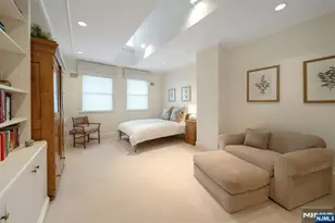 4 Ascot Way, Fort Lee, NJ 07024 - Photo 35