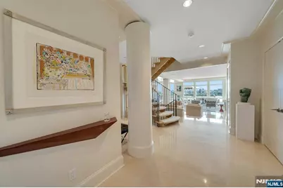 4 Ascot Way, Fort Lee, NJ 07024 - Photo 3
