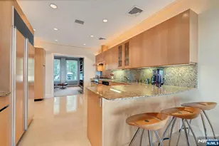 4 Ascot Way, Fort Lee, NJ 07024 - Photo 19