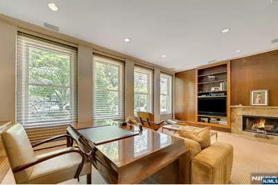 4 Ascot Way, Fort Lee, NJ 07024 - Photo 23
