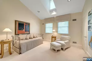 4 Ascot Way, Fort Lee, NJ 07024 - Photo 37