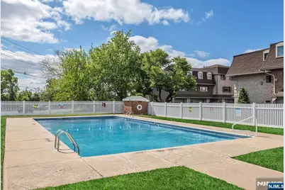 565 Grove Street 10 #10, Clifton, NJ 07013 - Photo 21