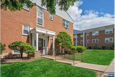 565 Grove Street 10 #10, Clifton, NJ 07013 - Photo 3