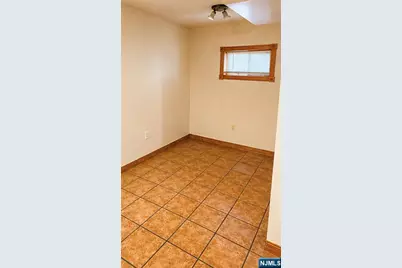 135 Westminster Place, Lodi, NJ 07644 - Photo 5