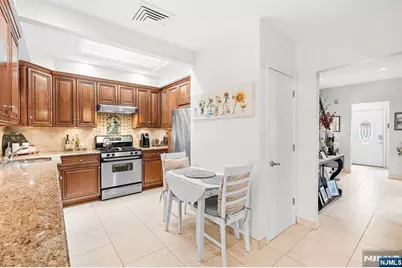 1631 Maple Street, Fort Lee, NJ 07024 - Photo 7