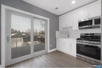 149 Florence Avenue, Hawthorne, NJ 07506 - Photo 7
