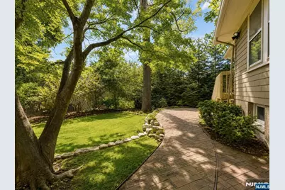 84 Valley View Avenue, Ridgewood, NJ 07450 - Photo 19