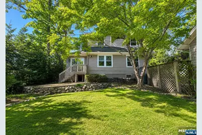 84 Valley View Avenue, Ridgewood, NJ 07450 - Photo 17