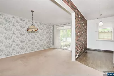 12 Beverly Lane, Waldwick, NJ 07463 - Photo 7