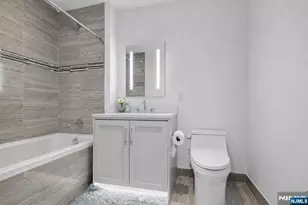 800 Ave At Port Imperial 508, Weehawken, NJ 07086 - Photo 17