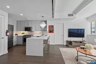 800 Ave At Port Imperial 508, Weehawken, NJ 07086 - Photo 5