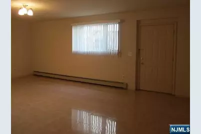 2217 B Mackay B #B, Fort Lee, NJ 07024 - Photo 9