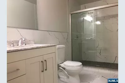 2217 B Mackay B #B, Fort Lee, NJ 07024 - Photo 15