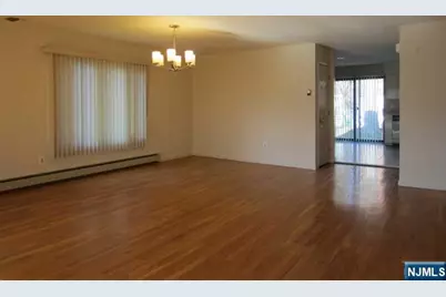 2217 B Mackay B #B, Fort Lee, NJ 07024 - Photo 3