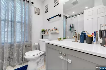19 Clarion Lane 201 #201, Newark, NJ 07103 - Photo 15