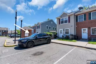 19 Clarion Ln 201, Newark, NJ 07103 - Photo 21