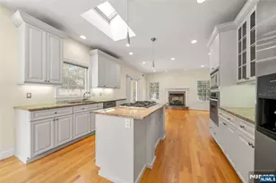 137 6th St, Cresskill, NJ 07626 - Photo 7