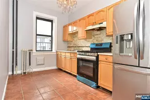 303 Hamilton Pl A4, Hackensack, NJ 07601 - Photo 11
