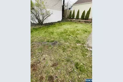 89 Reid Avenue, Bergenfield, NJ 07621 - Photo 21