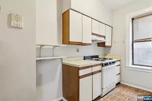 262 Clendenny Ave 6, Jersey City, NJ 07304 - Photo 13