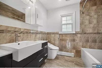 6 Aster Court, Paramus, NJ 07652 - Photo 21