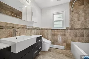 6 Aster Ct, Paramus, NJ 07652 - Photo 21