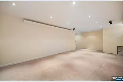6 Aster Court, Paramus, NJ 07652 - Photo 25