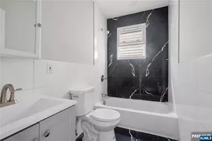 654 12th St, Newark, NJ 07103 - Photo 9