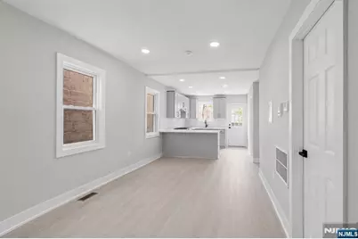 654 12th Street, Newark, NJ 07103 - Photo 15