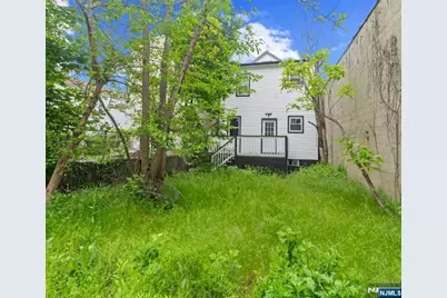 654 12th Street, Newark, NJ 07103 - Photo 25