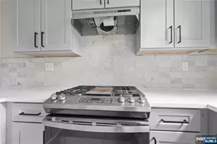 654 12th St, Newark, NJ 07103 - Photo 7