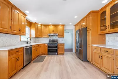 238 Westminster Place, Lodi, NJ 07644 - Photo 7