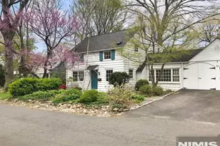 667 Sunset Rd, Teaneck Township, NJ 07666 - Photo 1