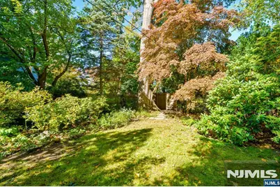 667 Sunset Road, Teaneck Township, NJ 07666 - Photo 23