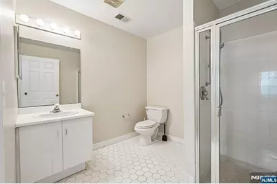 1059 Chedworth Circle 1059 #1059, Mahwah, NJ 07430 - Photo 19