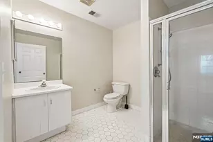 1059 Chedworth Circle 1059, Mahwah, NJ 07430 - Photo 19